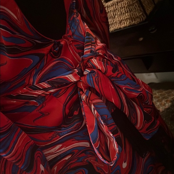 Elegant Multicolor Swirl Dress - Picture 4 of 10